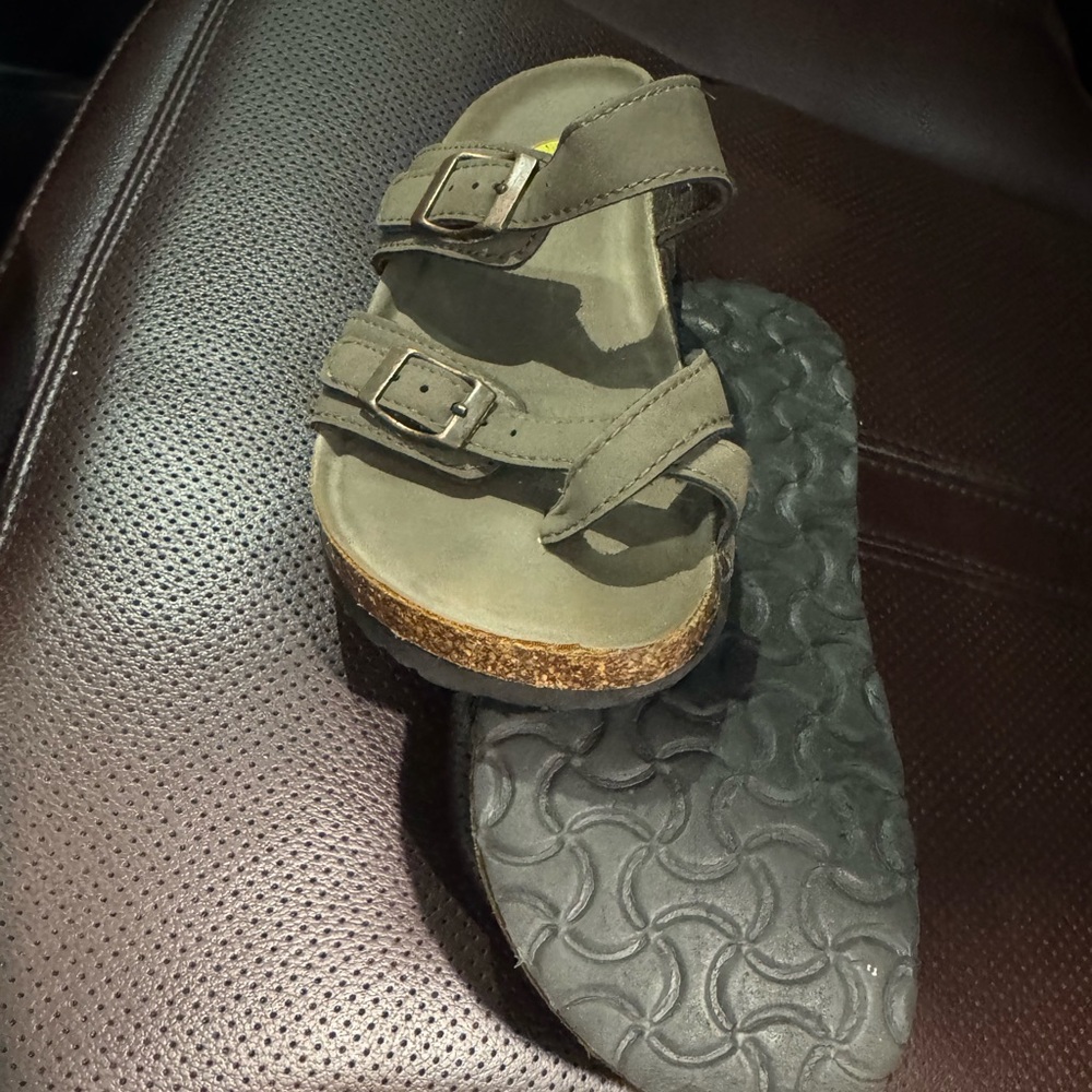 Girls Tan Sandals with Buckle Straps